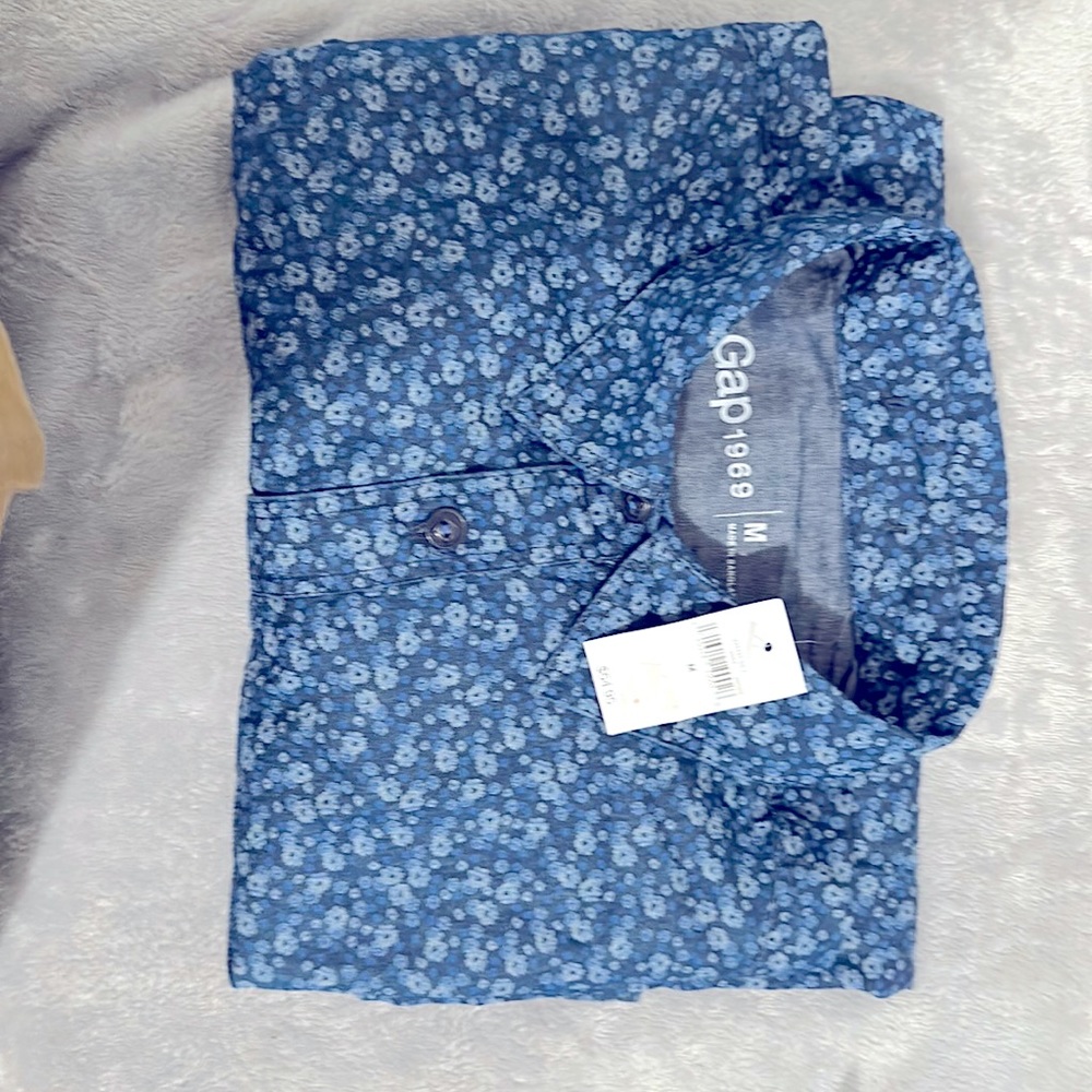 Gap 1969 size M drees shirts long Esleve blue flowers